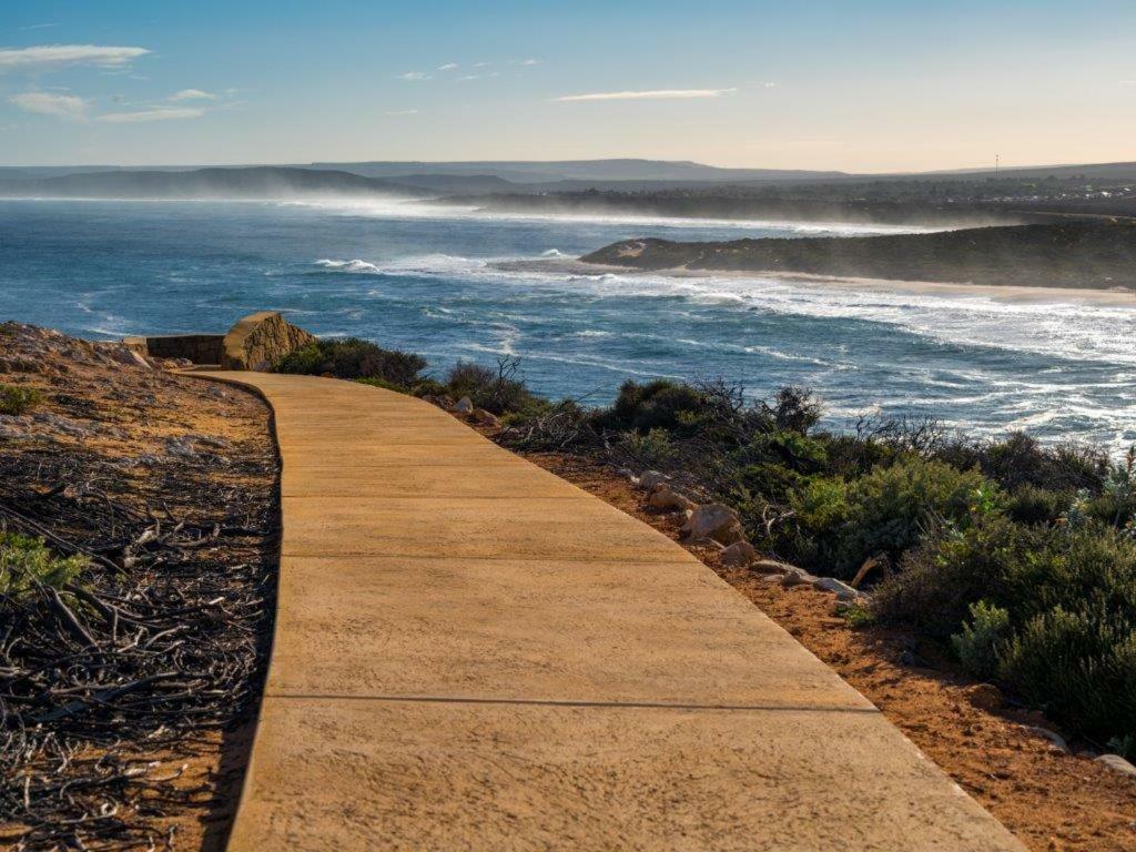 Nautilus Retreat Kalbarri B&B ภายนอก รูปภาพ